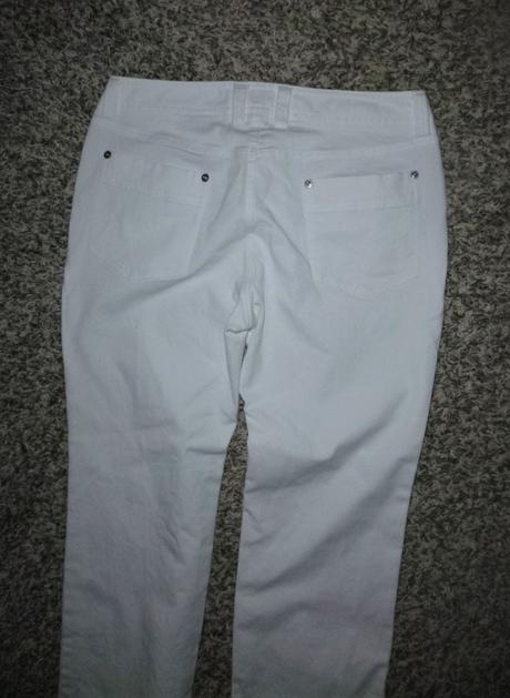 Bílé rovné džíny - vel.l, l