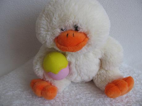 Plyšová hračka - kuřátko s vajíčkem peeko paris, 
