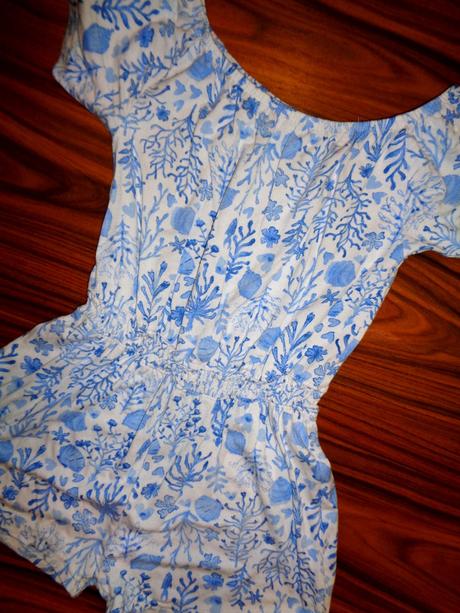 Příjemný bílomodrý letní overal, nutmeg,128