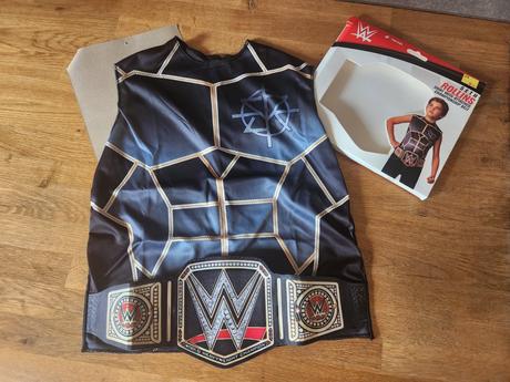 Kostým hrdiny vel 6-8 let,