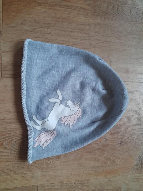 4 x čepice vel 52-54cm, 52