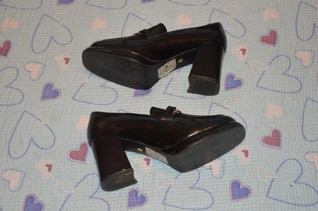 38 a1/2 lakýrky na vysokém podpatku, 38