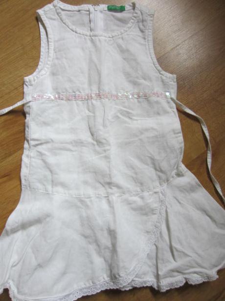 Luxusní lněné šatičky s flitrama, benetton,98