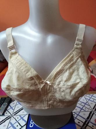 Béžová podprsenka bez kostic, 75c