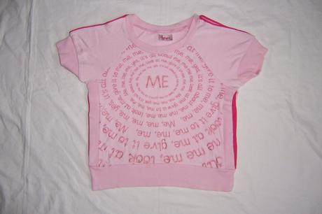 Růžové tričko s prostřiženými rukávy, 134