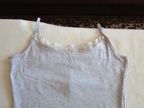 Pěkný sv. šedý bavl. elast. top, vel. m, primark,m