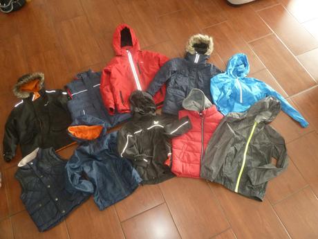 Výprodej - balíky klučičích bund kus 25,-kč, 