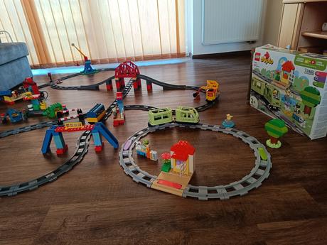 Lego duplo vlak s příslušenstvím,