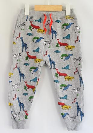 Tepláky vel. 3 - 4 roky, 104