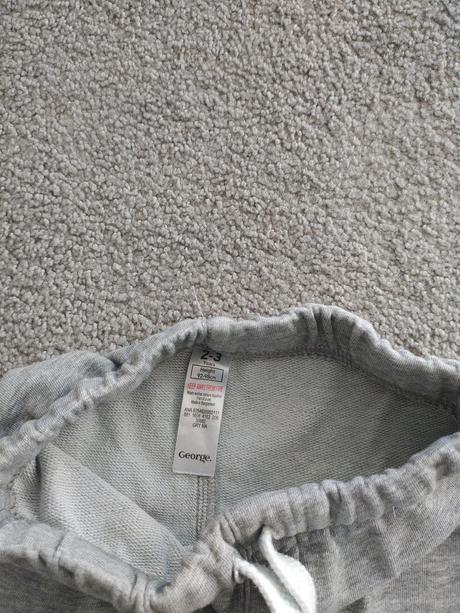 Kraťase, george,104