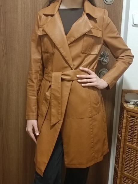 Koženkovy kabát, gate,34