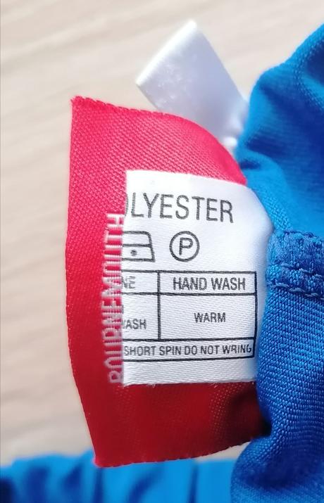 Sportovní šortky vel 140 - 146, 140