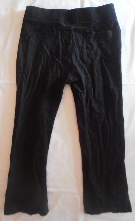 T81. černé bavlněné tepláky 4-5 let, young dimension,110