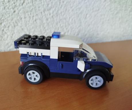 Stavebnice playtive "lego"- policejní stanice,