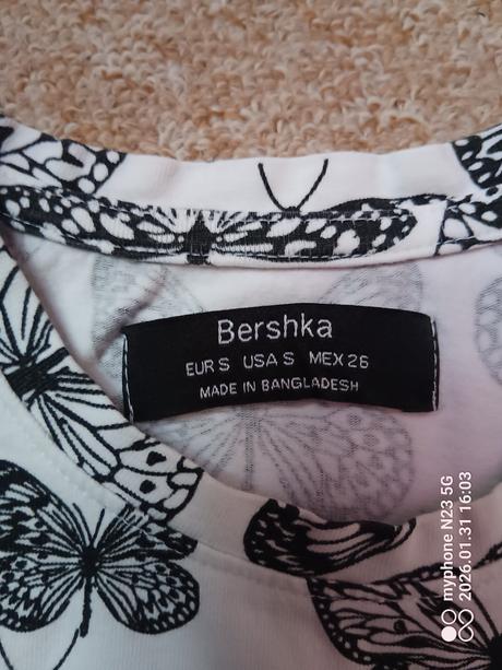 Tričko motýlci zn."bershka" vel."s", bershka,s