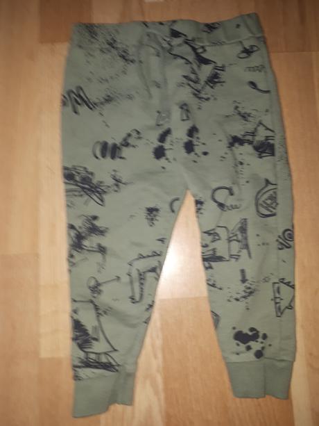 Tepláky s dinosaury 86, minoti,86