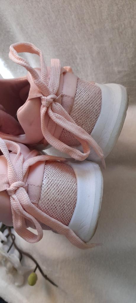 Meruňkové třpytivé tenisky, 40