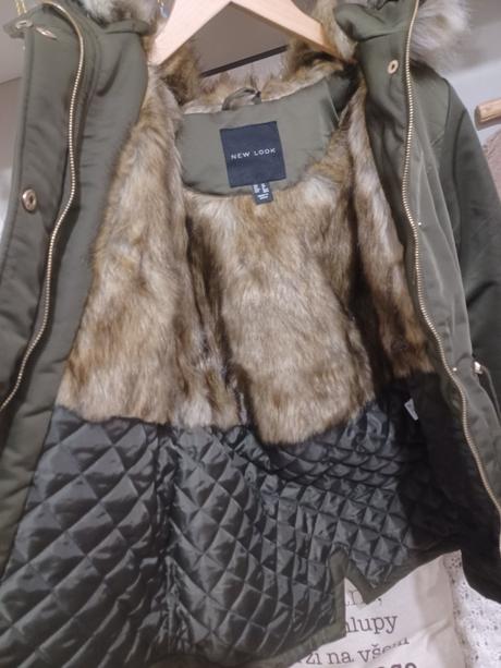 Extra teplá zimní bunda s kožíškem uvnitř, new look,170 / m