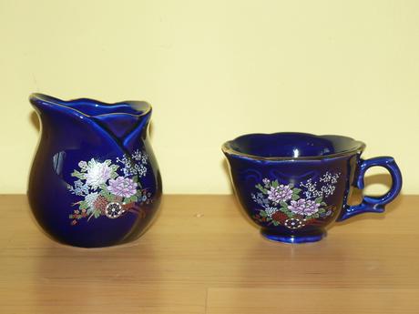 Souprava keramický talířek vázička váza hrneček,