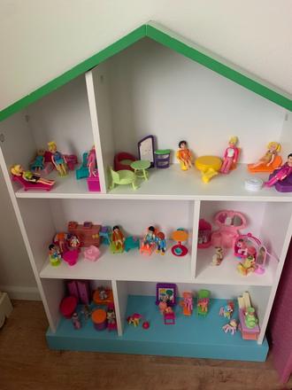 Drevená polička - domček, 