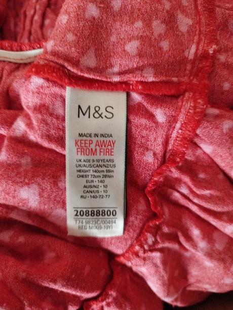 Šaty zn. marks & spencer vel.13, marks & spencer,134