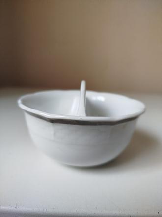Stará porcelánová slánka,