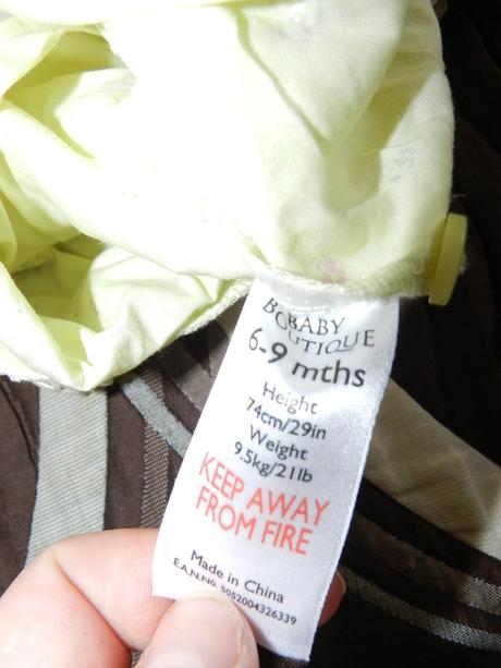 Kraťásky s laclem, 74