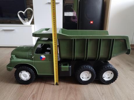 Armádní tatra 73 cm,