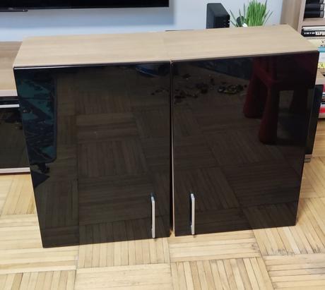 Prodám 2 skříňky rioart morgana / černý lesk,