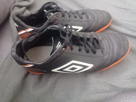Sálovky 40,41, umbro,40