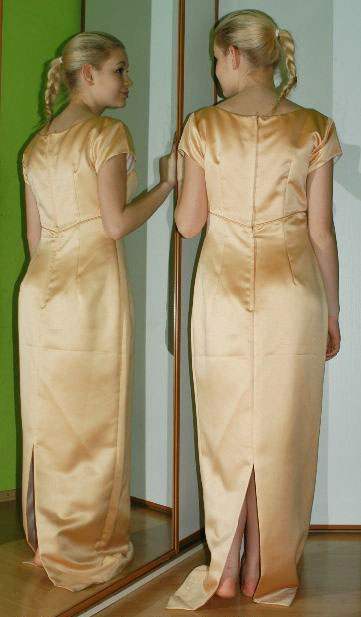 Dlouhé zlatavé společenské plesové šaty, 40