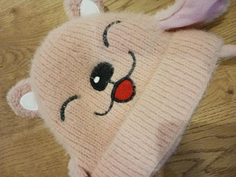 Čepička pohyblivé uši., 