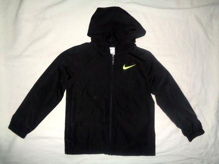 Černá šusťáková bunda nike 5-6 let, nike,116