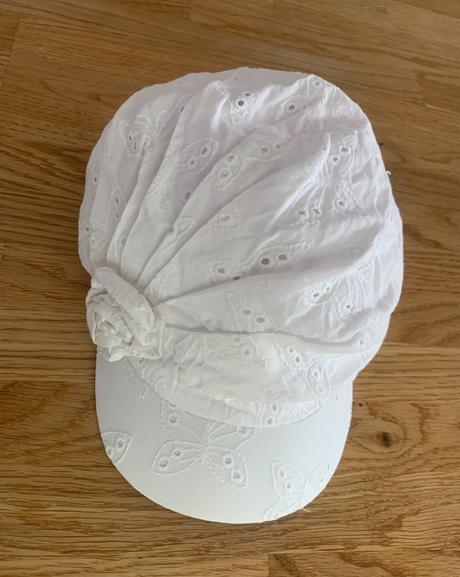 Čepice & kšiltovka s motýlky h&m vel. 110/116, h&m,110