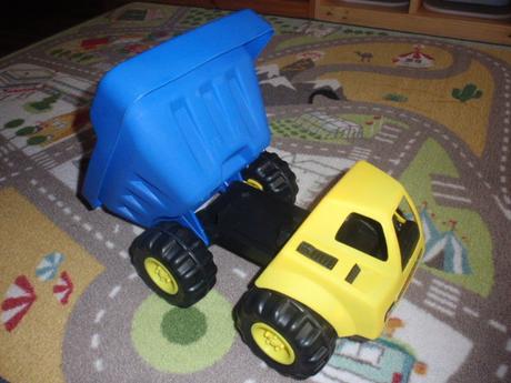 Auto sklápěcí-náklaďák-tatra-sklápěčka-tatrovka,