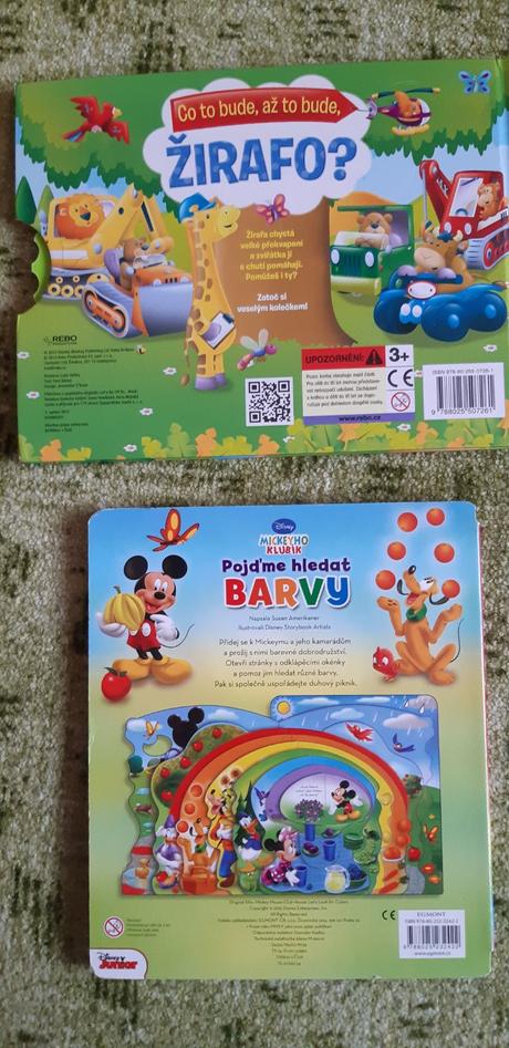 Knížky - mickey (okénková) a žirafa (hýbací),