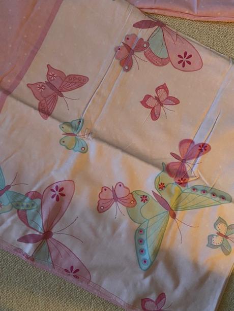 Dívčí povlečení s motýlky + prostěradlo, šířka (cm): 135,délka (cm): 200