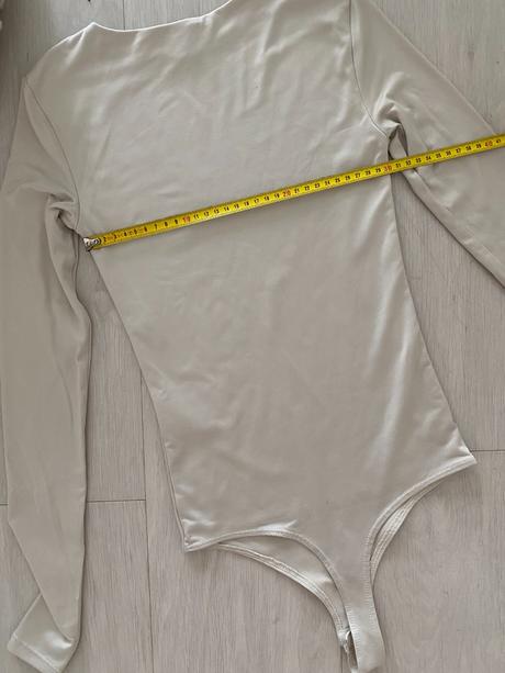 3 ks body amisu, vel. xxs, xs