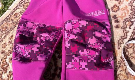 Nabízíme velmi krásné softshelové kalhoty,top stav, 80