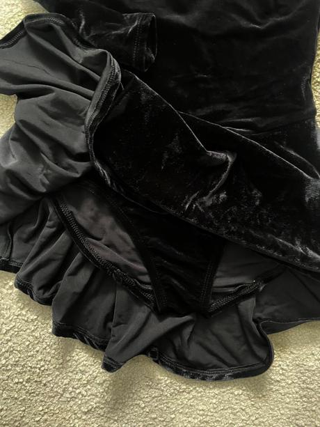 Šaty na krasobruslení, krasošaty, vel.143/150, decathlon,146