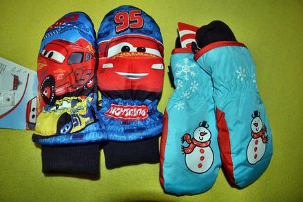 2x kvalitní šusťákové rukavice palčáky 3-4r., disney,104 / 110