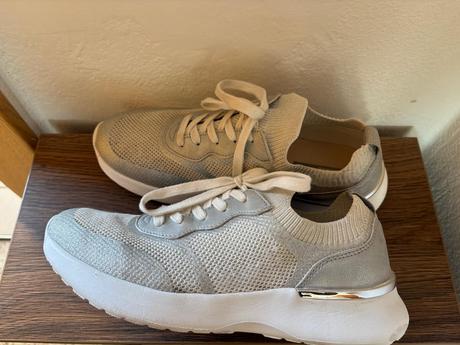 Letní tenisky vel. 38, baťa,38