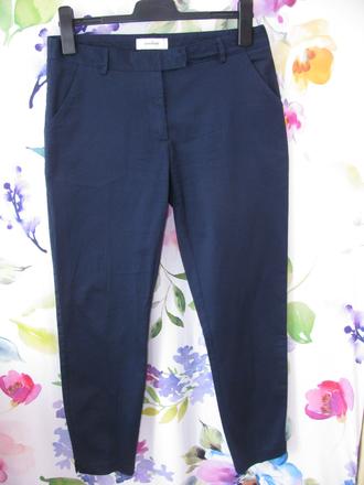 Tmavě modré přiléhavé kotníkové kalhoty, 38