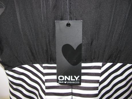 Krásné černobílé šaty s kolovou sukní only, only,xs
