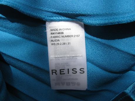 Společenské dámské plisované šaty, 32