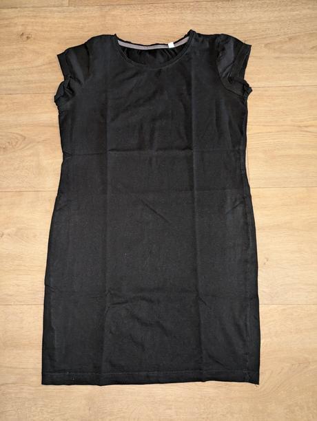 Trikové černé mini šaty vel. xs, xs