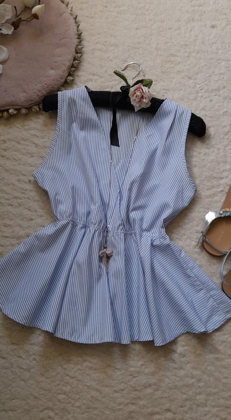 Melitea pruhovaný elegantní peplum top, m