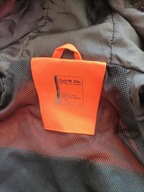 Větrovka dare2b, 104