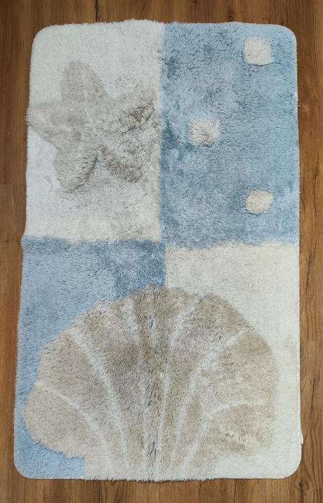 Modrobílá sada tří koupelnových předložek, 