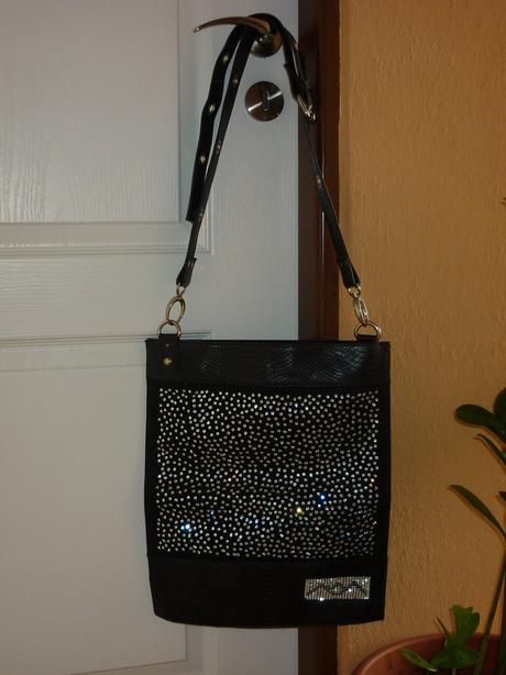 Černá kabelka / crossbody s krystalky swarovski, 